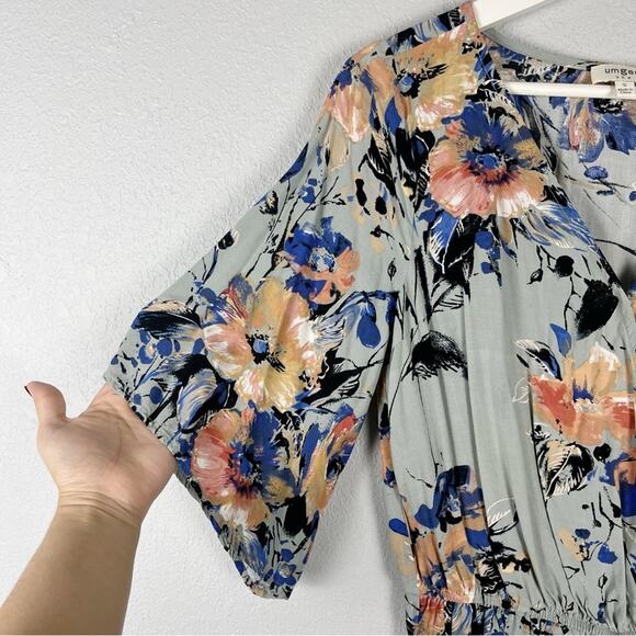 UMGEE Ramsey Floral Romper - Picture 6 of 9